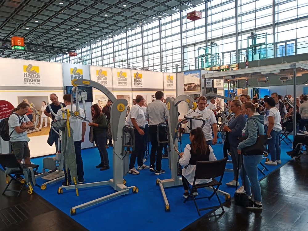 Handi-Move Messestand auf der Rehacare Lifter im Test