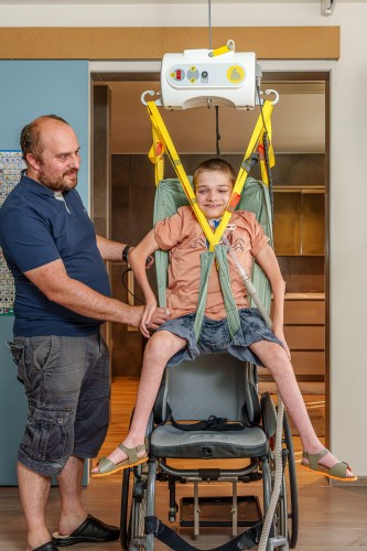 Umhänge-Deckenlifter + Swingsystem ("Tarzan") - Handi-Move Patientenlifter