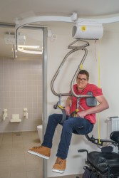 Deckenlifter mit Deckenmotor ; Deckenschienen ; Handi-Move Hebebügel® - Handi-Move Patientenlifter