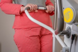 Aktivlifter / Aufstehlifter 2620 - Wenig oder keine Belastung unter den Achseln - Handi-Move Patientenlifter
