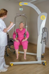 Mobile Lifter 2600 (Victor) ; Digitalwaage - Handi-Move Patientenlifter