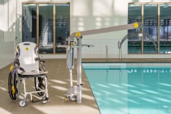 Der Schwimmbadlifter ; Sitz für Schwimmbadlifter - Handi-Move Patientenlifter