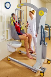 Mobile Lifter 2600 (Victor) ; Mobile Lifter mit Kippjoch 2610 (Victor) ; Das Kippjoch - Handi-Move Patientenlifter