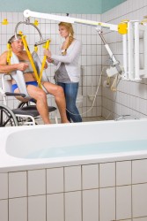Wandlifter ; Hygiene - Badehebetuch ; Standard-Einhängevorrichtung - Handi-Move Patientenlifter